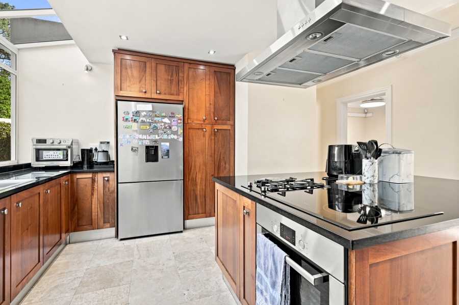 6 Bedroom Property for Sale in Newlands Western Cape